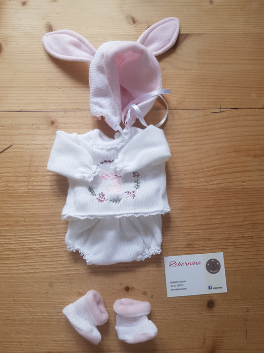 White wool set with embroidered pink bunny.